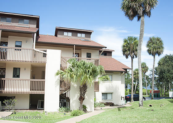 3325 Kirkland Rd NE in Palm Bay, FL - Building Photo