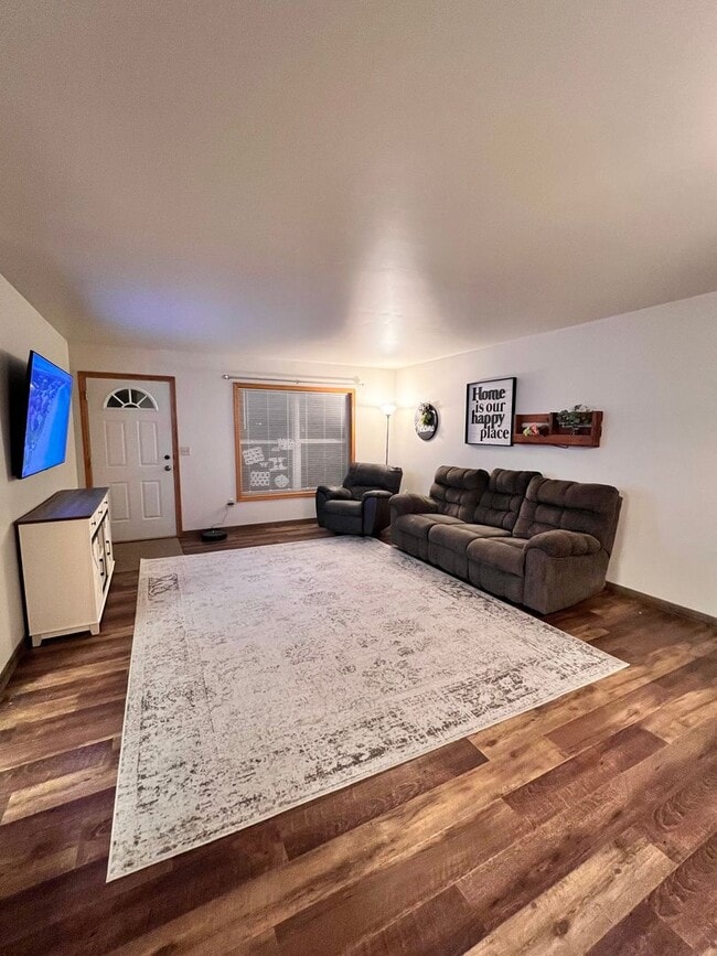 1339 Glenn Pl in Eau Claire, WI - Building Photo - Building Photo