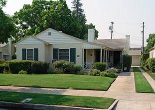 Carmen Villas in Fresno, CA - Building Photo - Building Photo