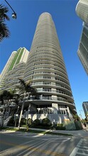 488 NE 18th St, Unit 2807 in Miami, FL - Building Photo - Building Photo