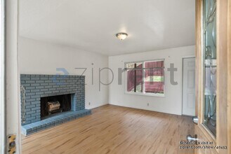 3160 Birmingham Dr in Richmond, CA - Building Photo - Building Photo