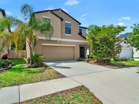 5025 Brickwood Rise Dr in Wimauma, FL - Building Photo