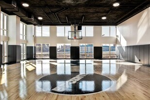 22-44-44 Jackson Ave in Queens, NY - Building Photo