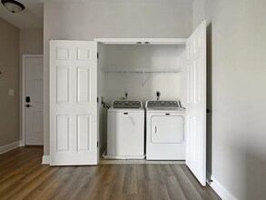 205 Capital St, Unit Unit 203 in Lynchburg, VA - Building Photo - Building Photo