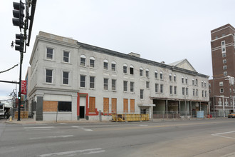 Block22 in Pittsburg, KS - Building Photo - Building Photo