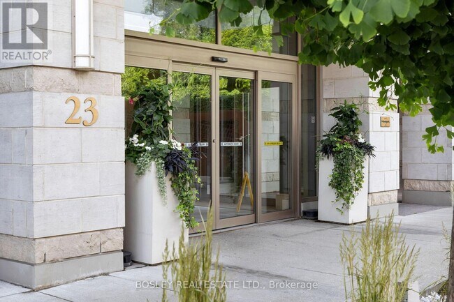 23-423 Glebe Rd W in Toronto, ON - Building Photo - Building Photo