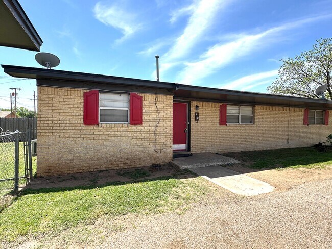 6503 Avenue R in Lubbock, TX - Building Photo - Building Photo