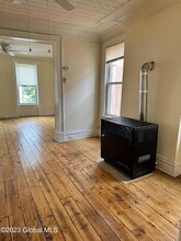 384 8th St, Unit 1 in Troy, NY - Building Photo - Building Photo