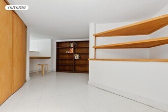 719 Greenwich St in New York, NY - Building Photo - Building Photo