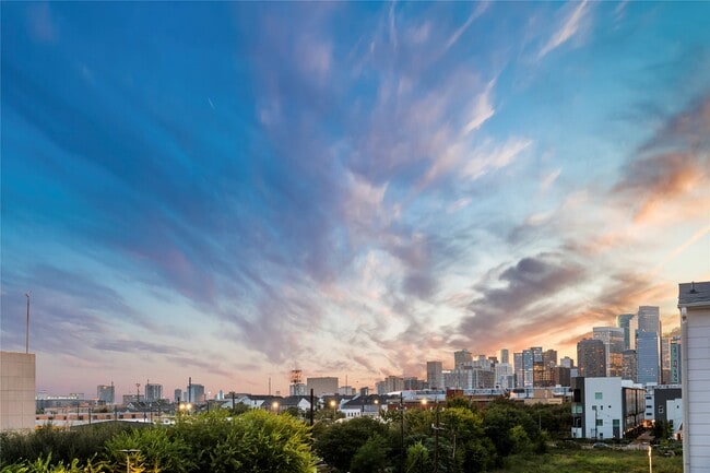 property at 808 Paige St