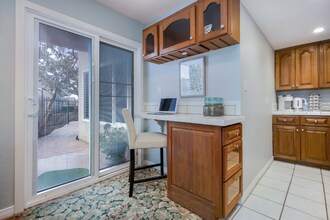 247 N Sandpiper Cir in Orange, CA - Building Photo - Building Photo