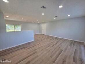303 S Gay Ave in Panama City, FL - Building Photo - Building Photo