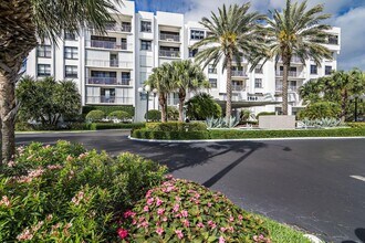 2860 S Ocean Blvd in Palm Beach, FL - Building Photo - Building Photo
