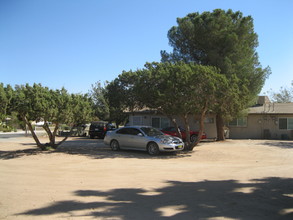 14025 Spruce St in Hesperia, CA - Building Photo - Other