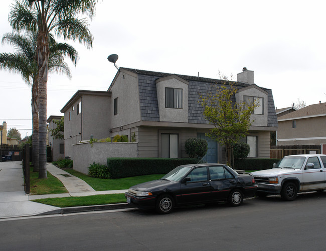 7862 Speer Ave in Huntington Beach, CA - Building Photo - Building Photo