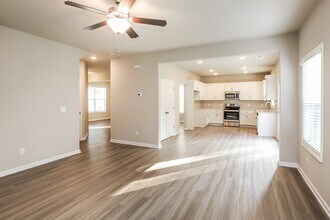 3262 Lilac Crk Trl in Gainesville, GA - Building Photo - Building Photo