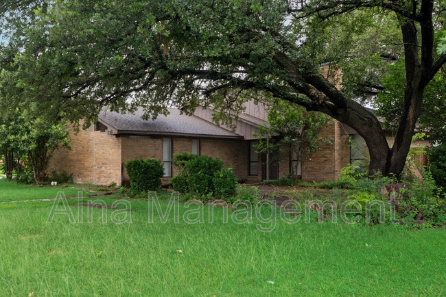 729 Worcester Ln in Garland, TX - Building Photo - Building Photo