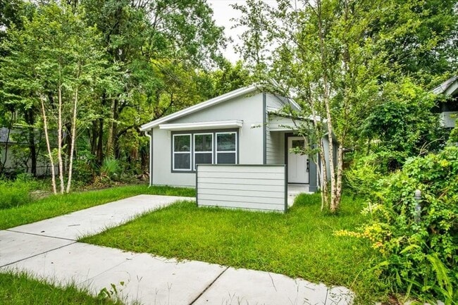 property at 1594 W 22nd St