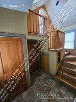 90 Orange St in Manchester, NH - Building Photo