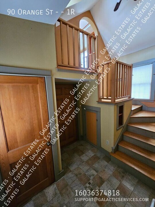 90 Orange St in Manchester, NH - Foto de edificio