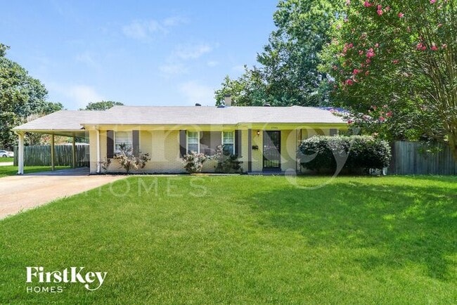 1586 Marcia Rd
