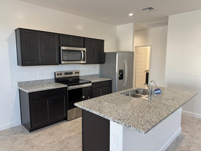 2126 Simone Ave in Apache Junction, AZ - Building Photo - Building Photo