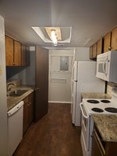 1305 Camp Craft Rd in West Lake Hills, TX - Building Photo - Building Photo
