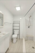 8540 SW 16th St in Miami, FL - Building Photo - Building Photo