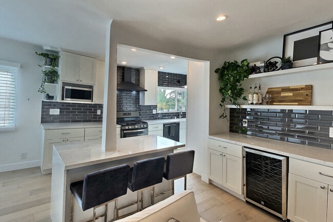 1203 W 25th St in Los Angeles, CA - Foto de edificio - Building Photo