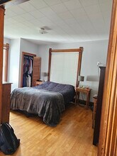 535 1st St, Unit Downstairs in Baraboo, WI - Foto de edificio - Building Photo