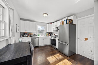 309 Waldmann Dr in Park Forest, IL - Foto de edificio - Building Photo