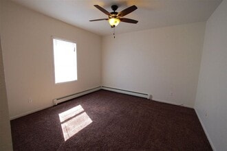 509 Litchfield St, Unit 2 in Bay City, MI - Building Photo - Building Photo