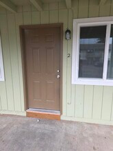 300 Whitesell Ave W, Unit 300-2 in Monmouth, OR - Foto de edificio - Building Photo