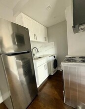 238 E 111th St in New York, NY - Foto de edificio - Building Photo