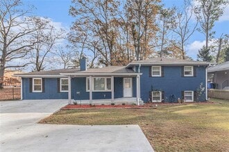 187 Hamilton E Holmes Dr NW in Atlanta, GA - Building Photo - Building Photo