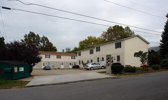 2901-2915 Hemlock Dr Apartments