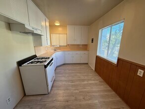 330 E Fairview Ave, Unit #3 in Glendale, CA - Foto de edificio - Building Photo