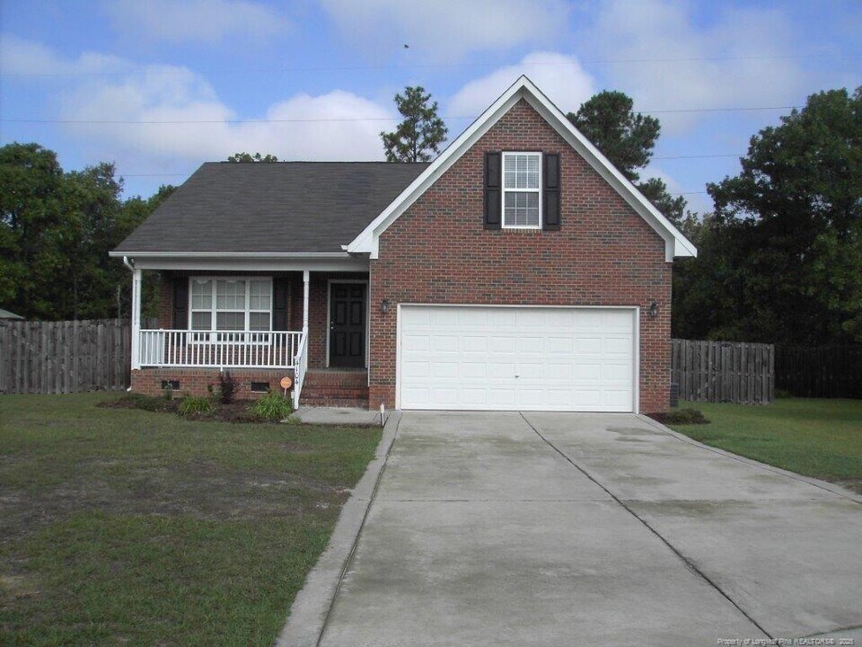 4104 Redspire Ln in Fayetteville, NC - Building Photo