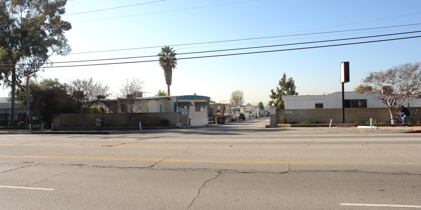 Glenoaks Mobilehome Park in Pacoima, CA - Building Photo