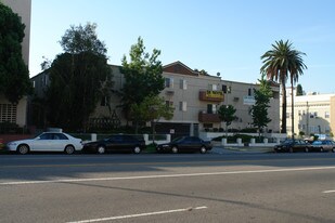 Rampart Village Villas in Los Angeles, CA - Building Photo