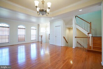 5685 Faircloth Ct in Centreville, VA - Building Photo - Building Photo