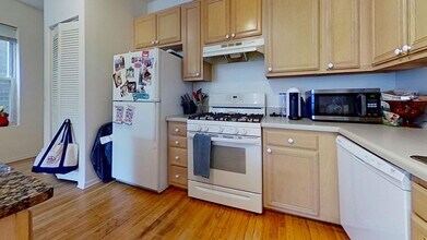 2543 N Southport Ave in Chicago, IL - Building Photo - Building Photo
