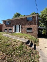 639 Holbrook St in Danville, VA - Building Photo