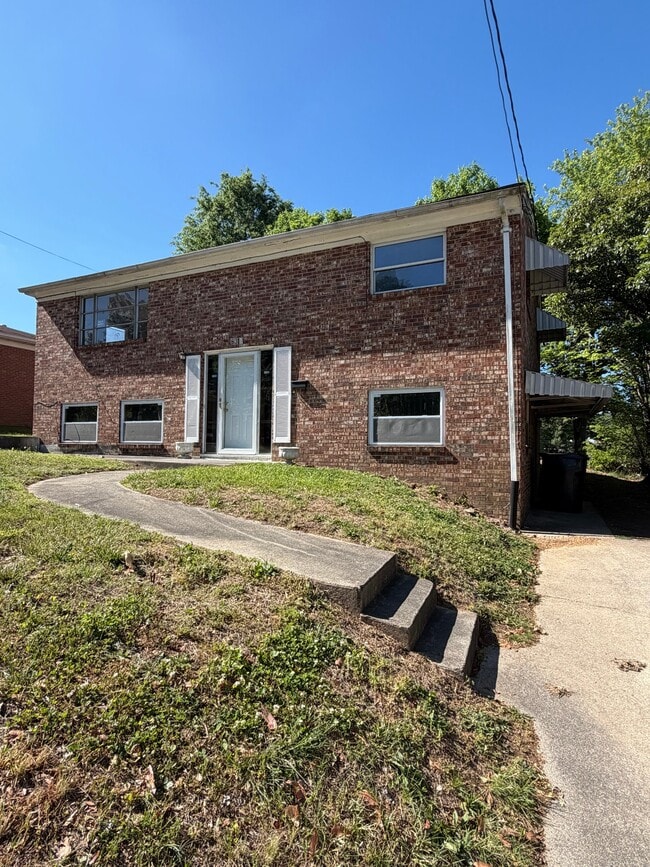 property at 639 Holbrook St