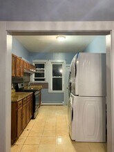 20 Lewis Ave, Unit 1 in Jersey City, NJ - Building Photo - Building Photo