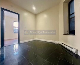 216 W 108th St in New York, NY - Building Photo - Building Photo
