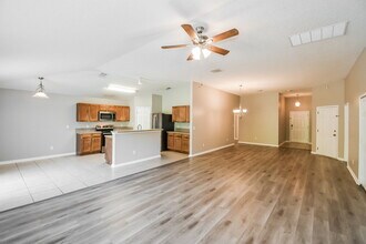 2533 Spring Pond Ln in Jacksonville, FL - Building Photo - Building Photo