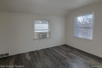 4191 Farner Ave, Unit 4 in Waterford Township, MI - Building Photo - Building Photo