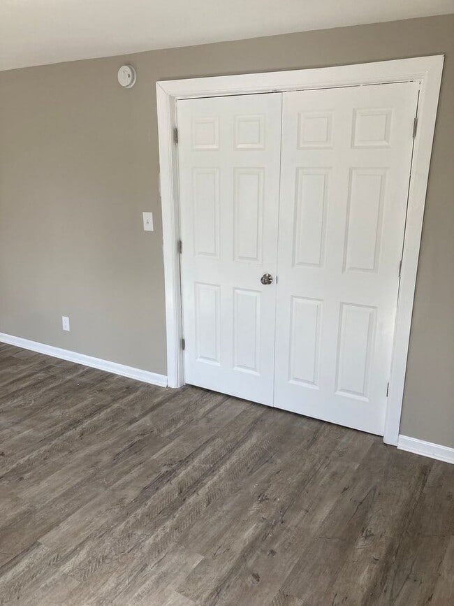 property at 96 Lyndhurst St