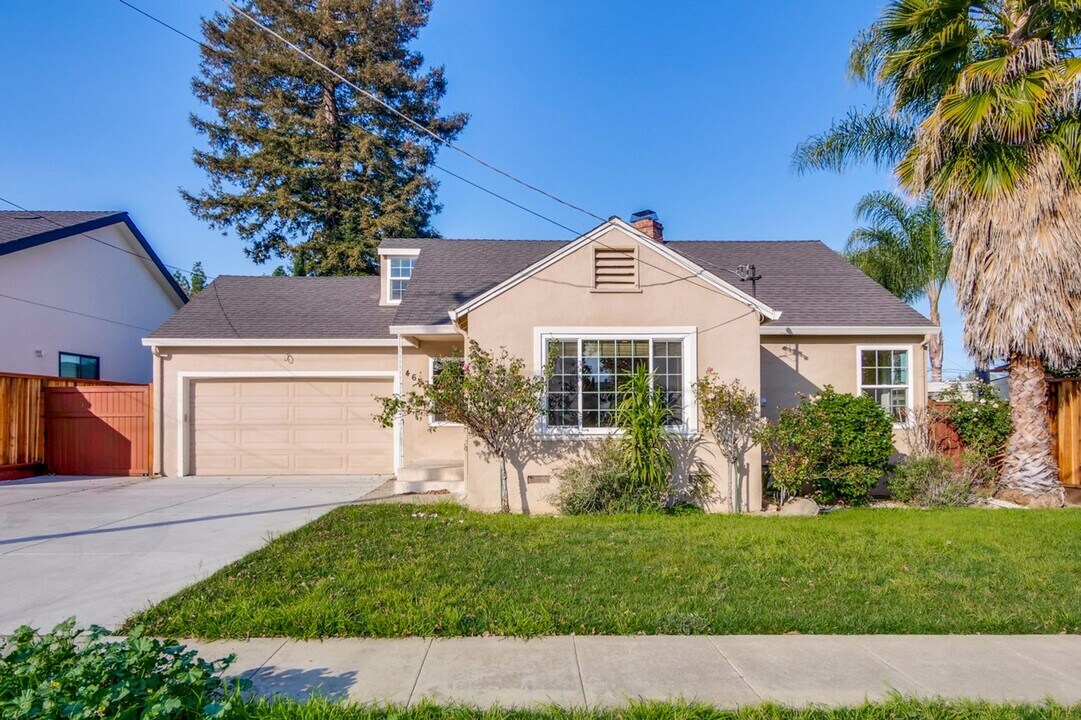 465 S Henry Ave in San Jose, CA - Building Photo